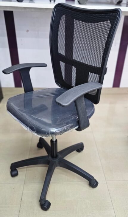 VIVA Visitor Chair with Adjustable Arms Tilt Lock Mechanism