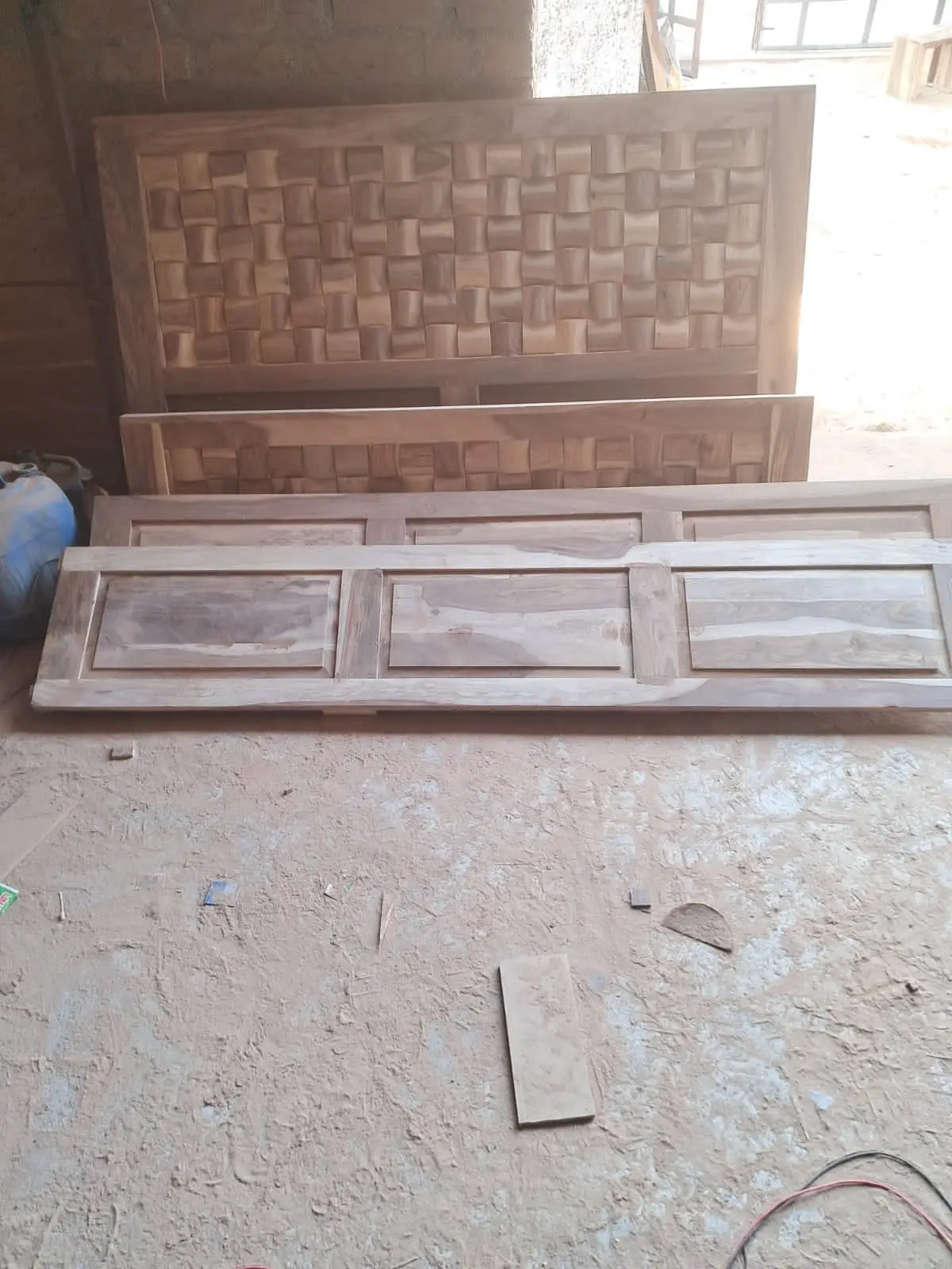 Vivere Zen Sheesham wood bed - Image 5