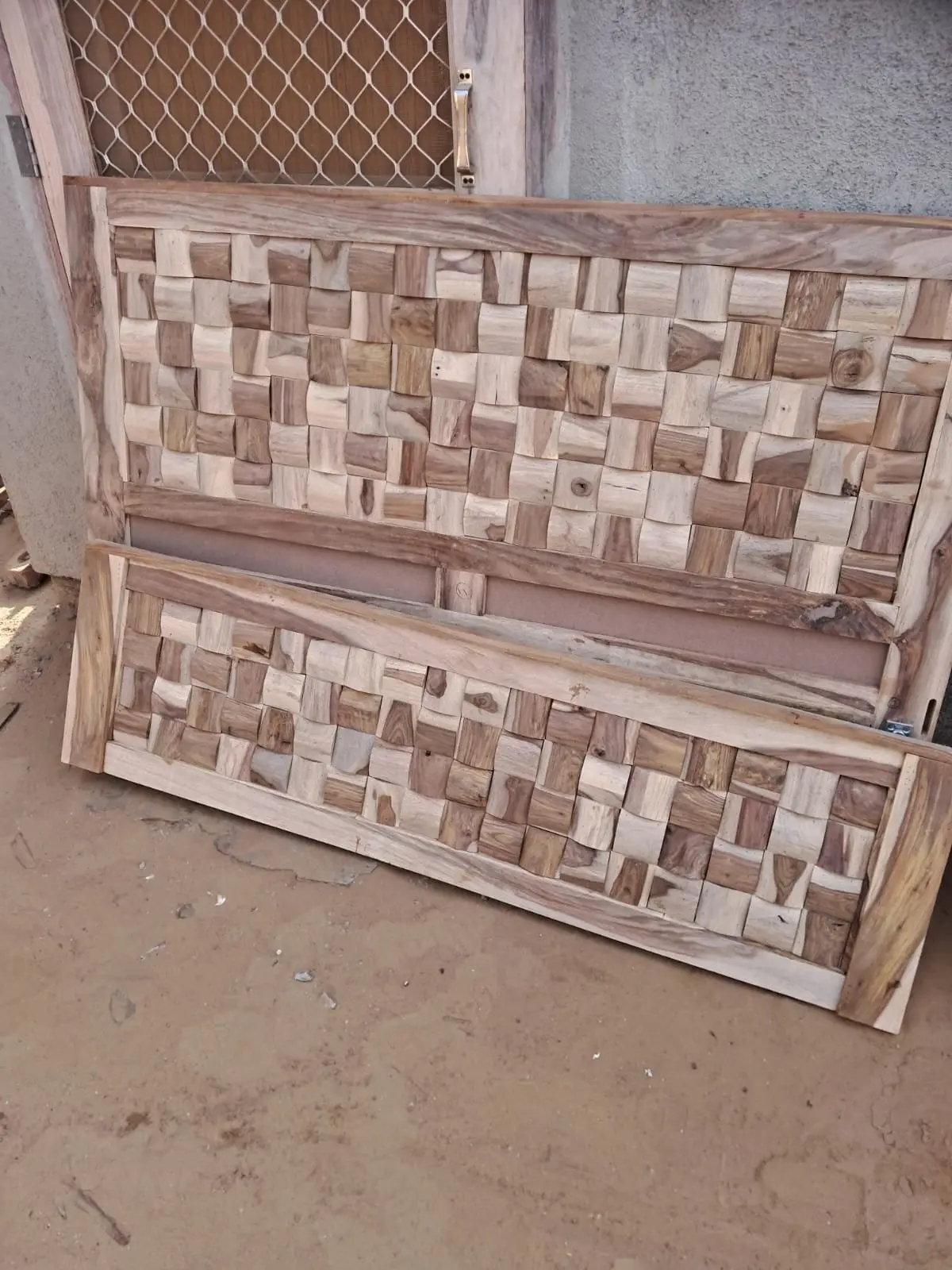 Vivere Zen Sheesham wood bed - Image 7