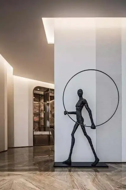 Satana Modern Black Man Floor Lamp - Image 8