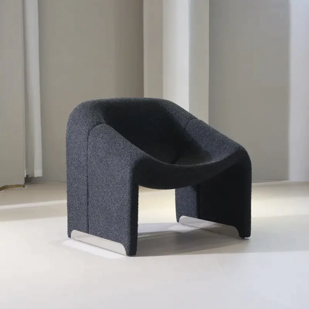 Pilot Contemporary Velvet Fabric Leisure Chair - Stylish & Durable - Image 3