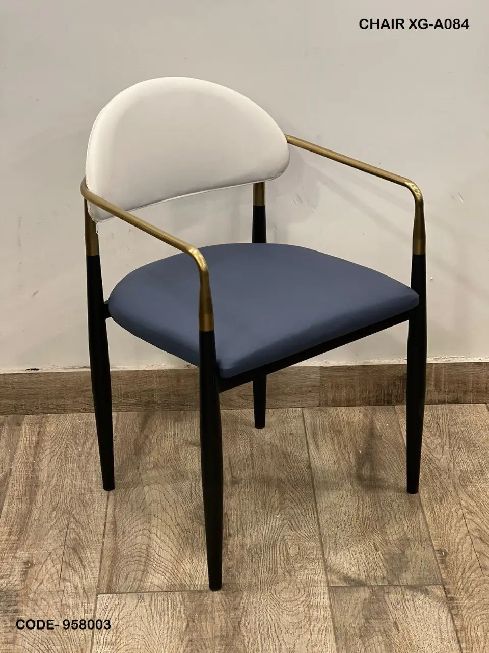LuxeVelvet Contemporary Dining Chair - Elegant & Versatile - Image 5